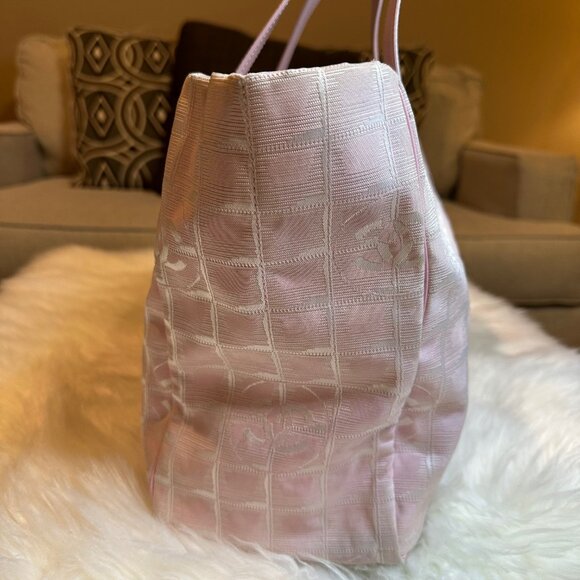 Authentic Chanel CC Logo Travel Line Large Nylon Tote Bag Light Pink - Picture 5 of 16